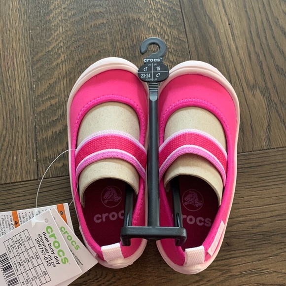 Child’s Crocs NWT. Size C7. Pink - Picture 2 of 3